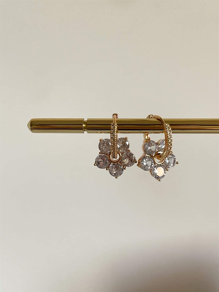 Gold Baget Taşlı Çiçek Küpe (2 Cm)