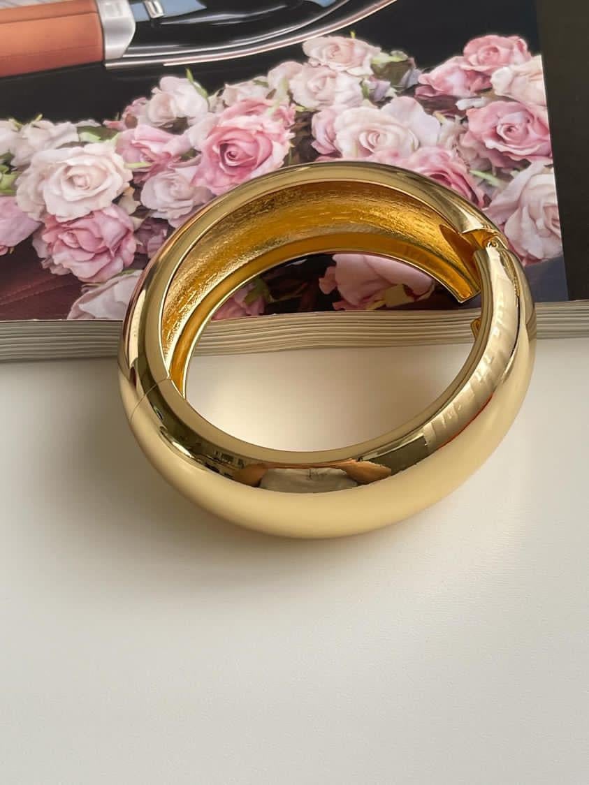 Gold Bombeli Vintage Yaylı Kelepçe Bileklik 