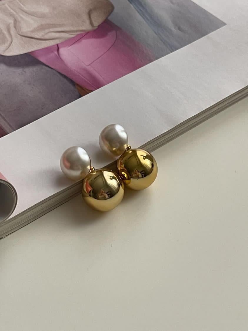 Gold Topçuklu İncili Küpe (3.20 Cm)