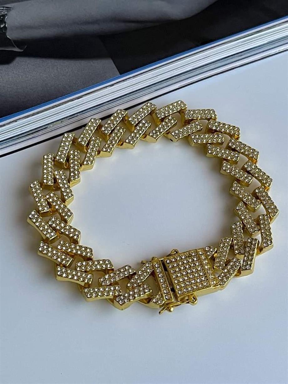 Özel Altın Kaplama Zirkon Taşlı Vip Kalın Bileklik (22 Cm)