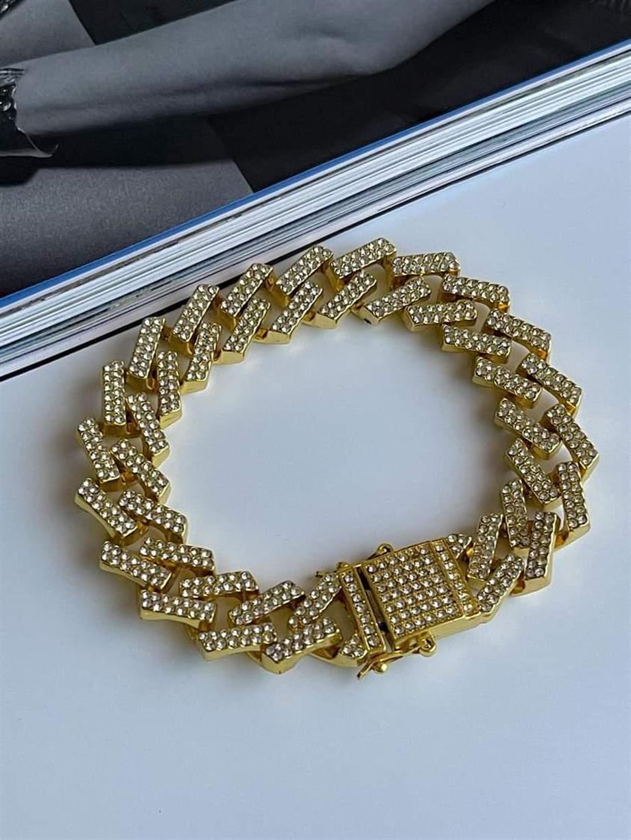 Özel Altın Kaplama Zirkon Taşlı Vip Kalın Bileklik (22 Cm)