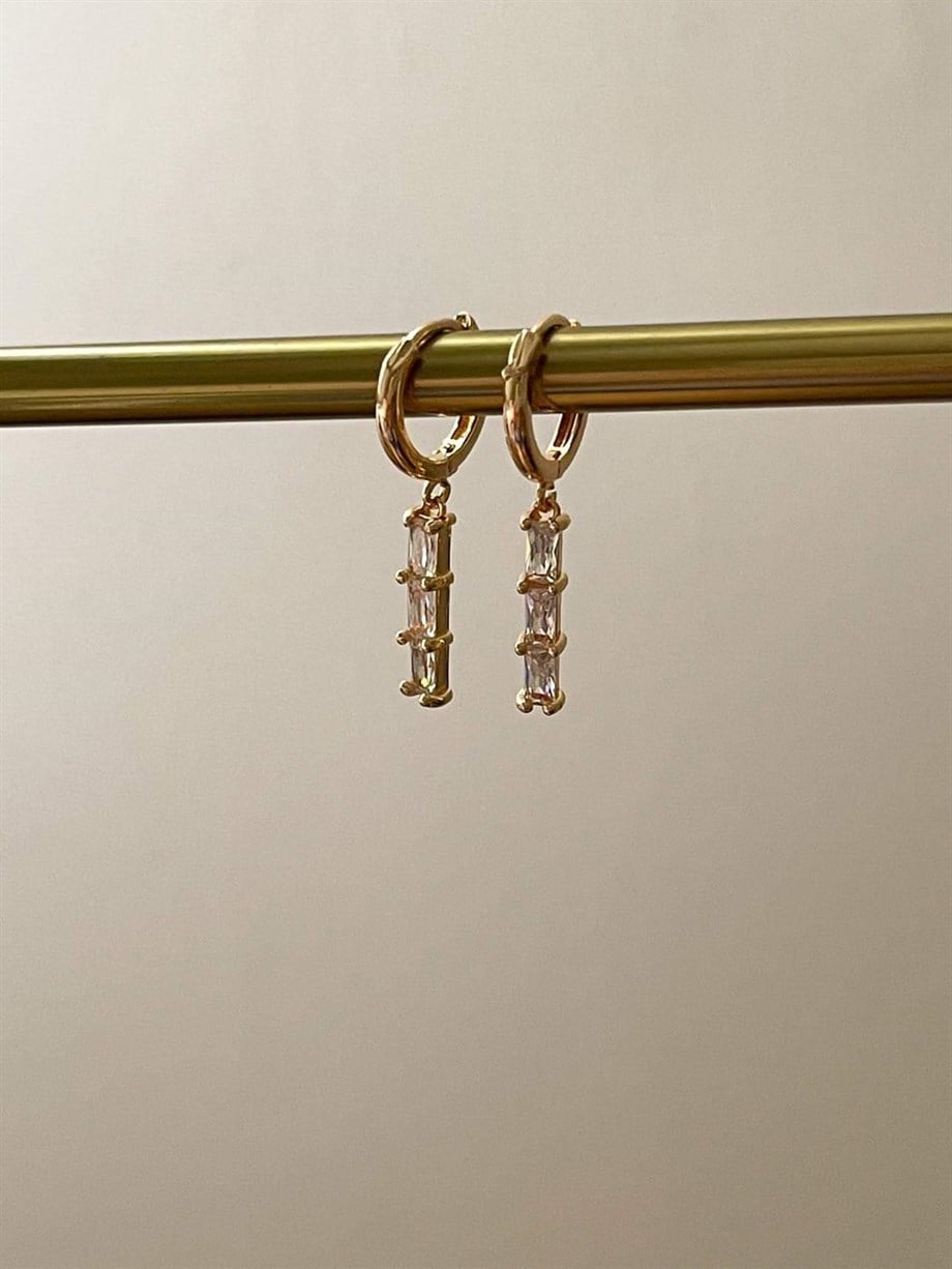 Özel Kaplama Baget Taşlı Narin Küpe (3 Cm)