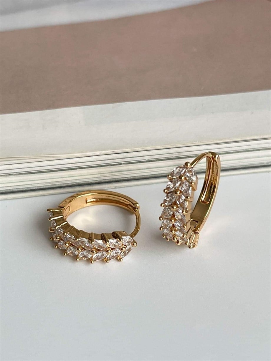 Özel Kaplama Gold Renk Baget Taşlı Halka Küpe (1.80 Cm)