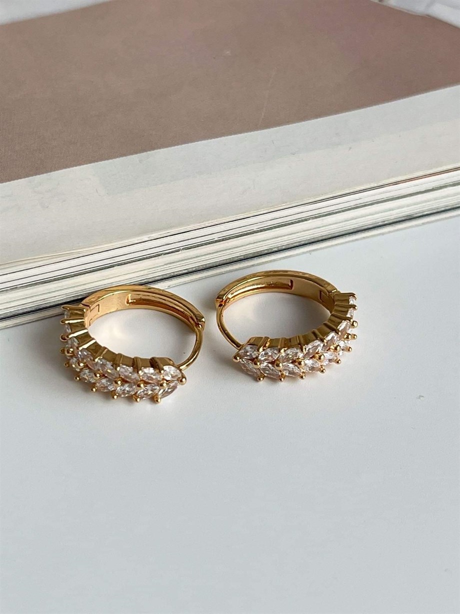 Özel Kaplama Gold Renk Baget Taşlı Halka Küpe (1.80 Cm)