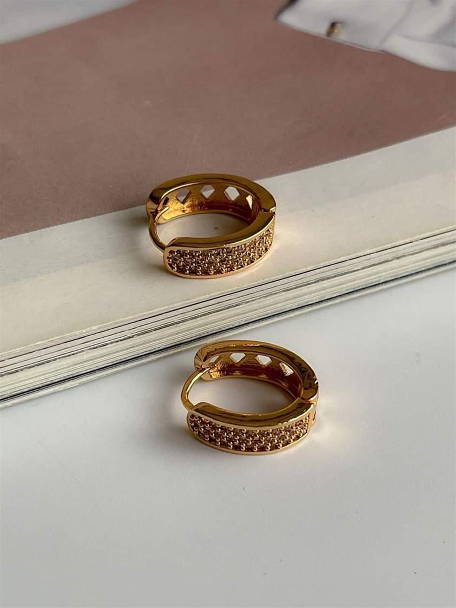 Özel Kaplama Gold Renk Baget Taşlı Küpe (1.70 Cm)