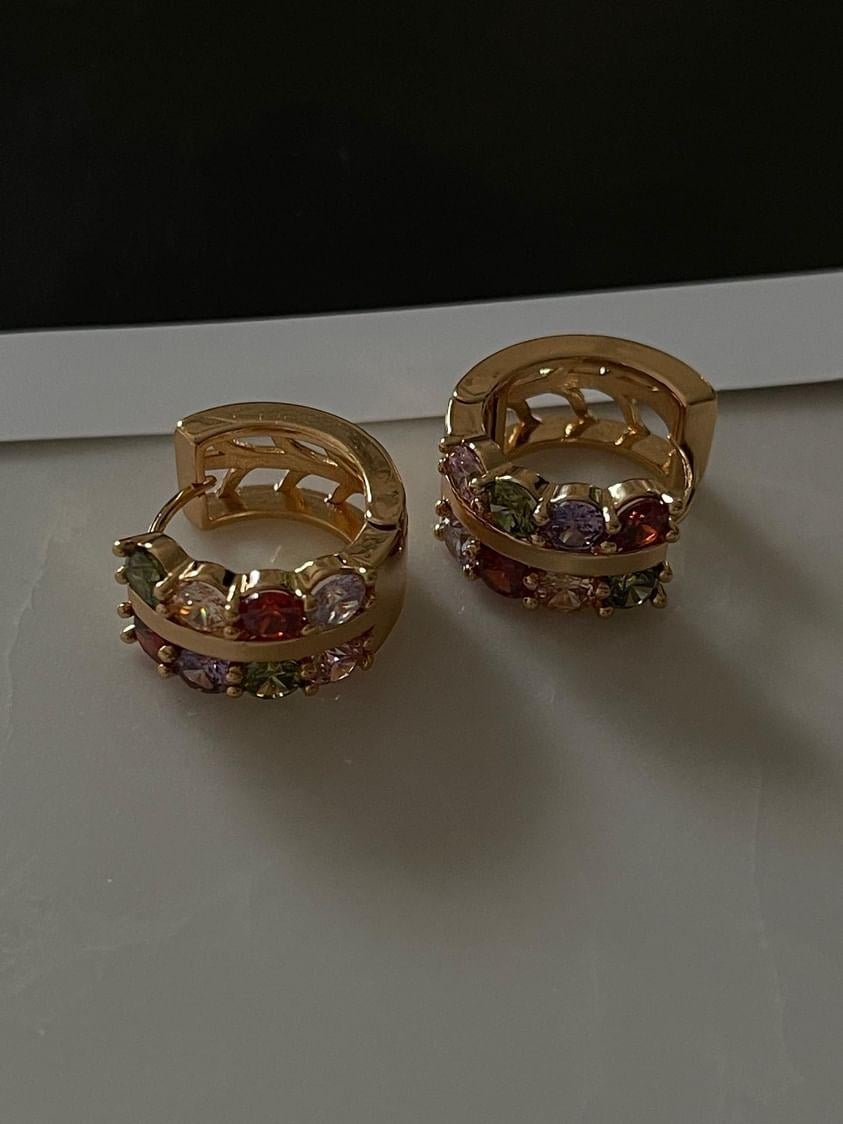 Özel Kaplama Gold Renk Renkli Zirkon Taşlı Luna Küpe (1.80 Cm)