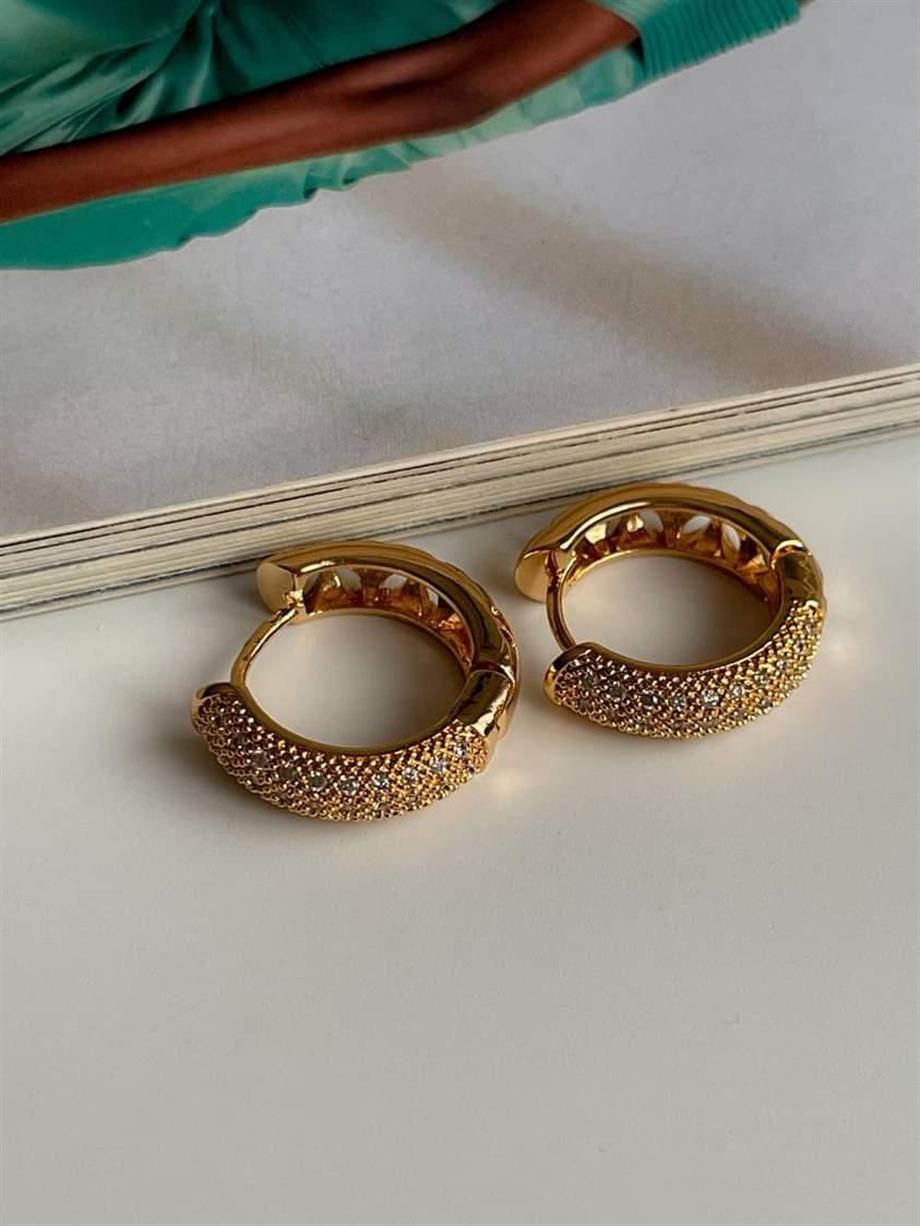 Özel Kaplama Gold Renk Zirkon Taşlı Halka Küpe (2 Cm)