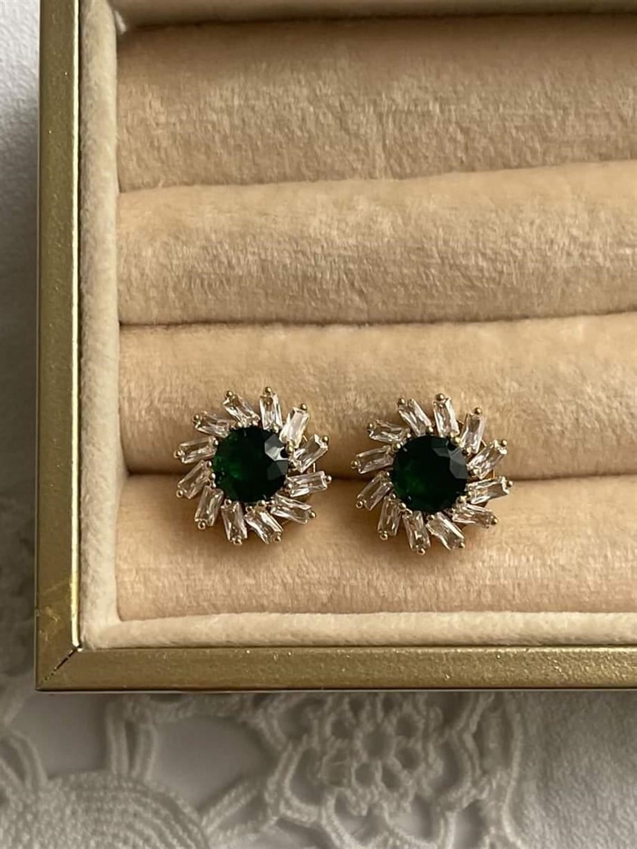 Özel Kaplama Gold Yeşil Baget Taşlı Küpe (1 Cm)