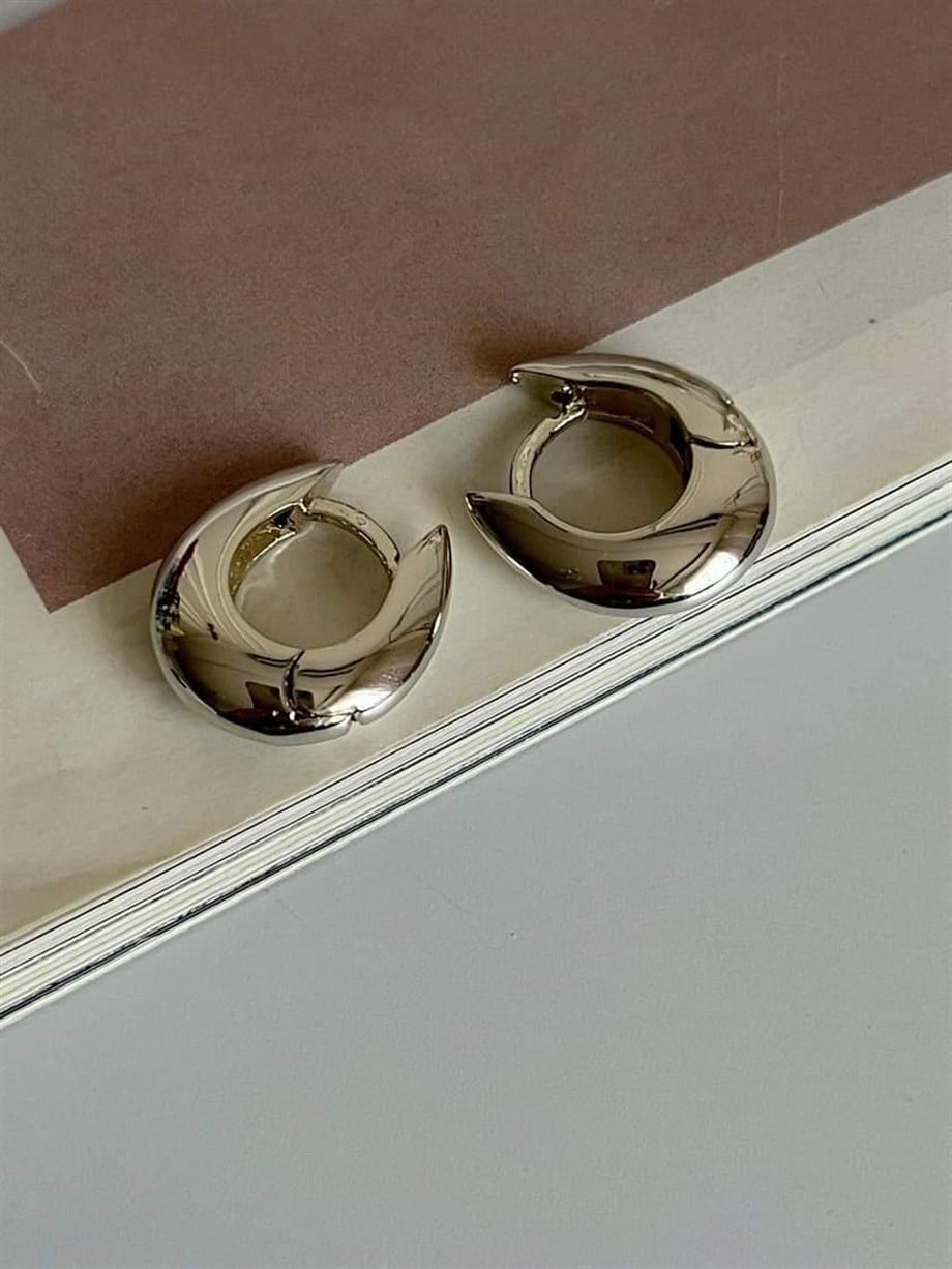 Özel Kaplama Gümüş Renk Badem Küpe (1.80 Cm)