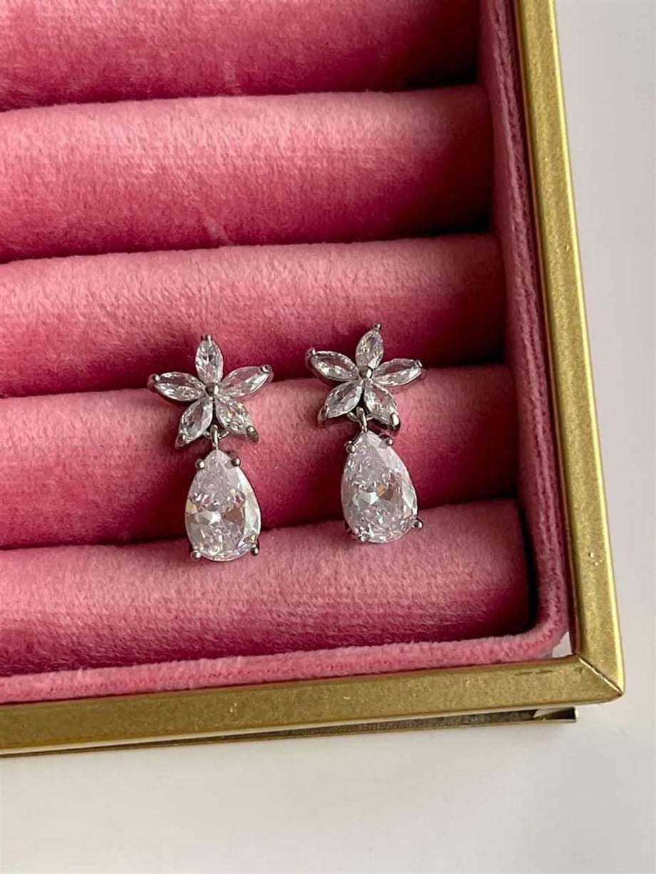 Özel Kaplama Gümüş Renk Baget Taşlı Küpe (2.5 Cm)