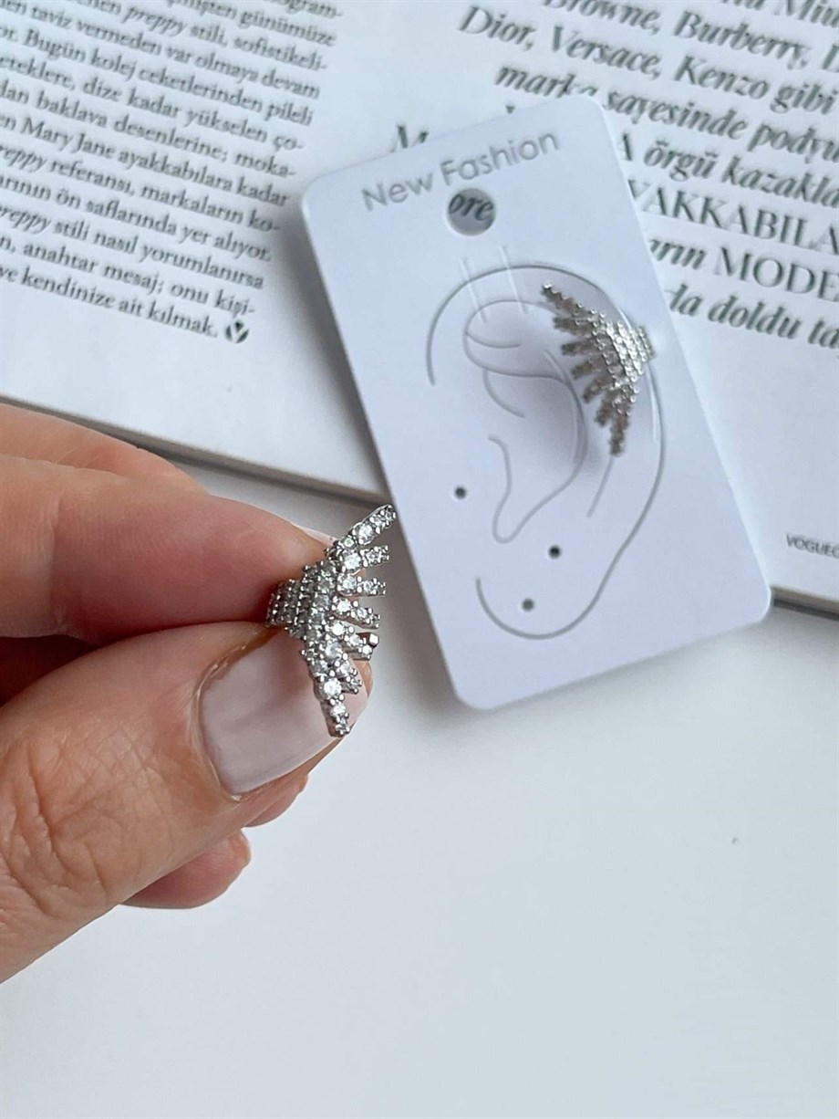 Özel Kaplama Gümüş Renk Zirkon Taşlı Ear Cuff Tekli Küpe (2.20 Cm)