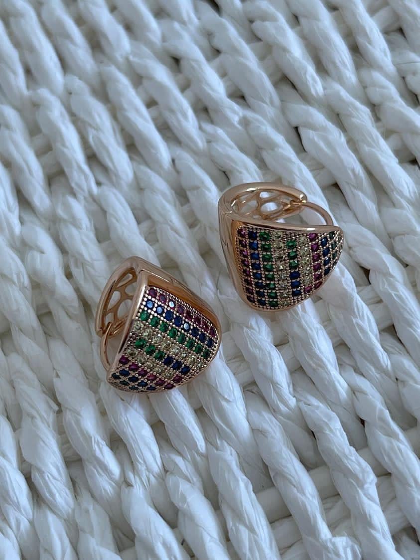 Özel Kaplama Xuping Gold Renkli Zirkon Taşlı Küpe (1.5 Cm)
