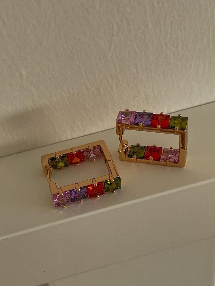 Özel Kaplama Xuping Renkli Taşlı Kare Küpe (1.90 Cm)
