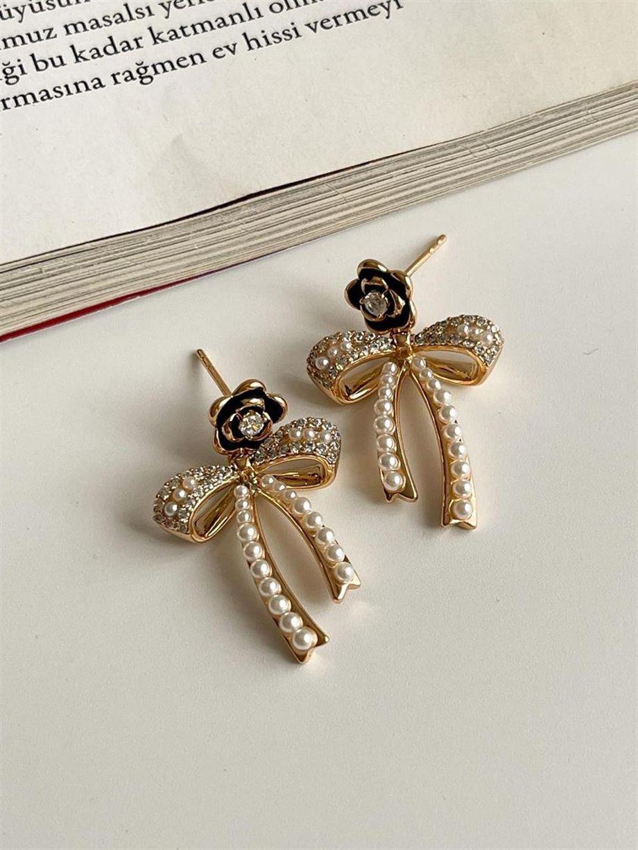 Özel Kaplama Xuping Siyah Gül İncili Fiyonk Küpe (2.5 Cm)