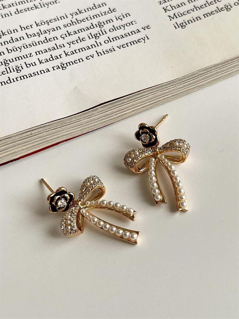 Özel Kaplama Xuping Siyah Gül İncili Fiyonk Küpe (2.5 Cm)
