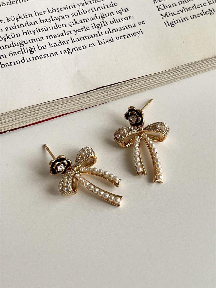 Özel Kaplama Xuping Siyah Gül İncili Fiyonk Küpe (2.5 Cm)