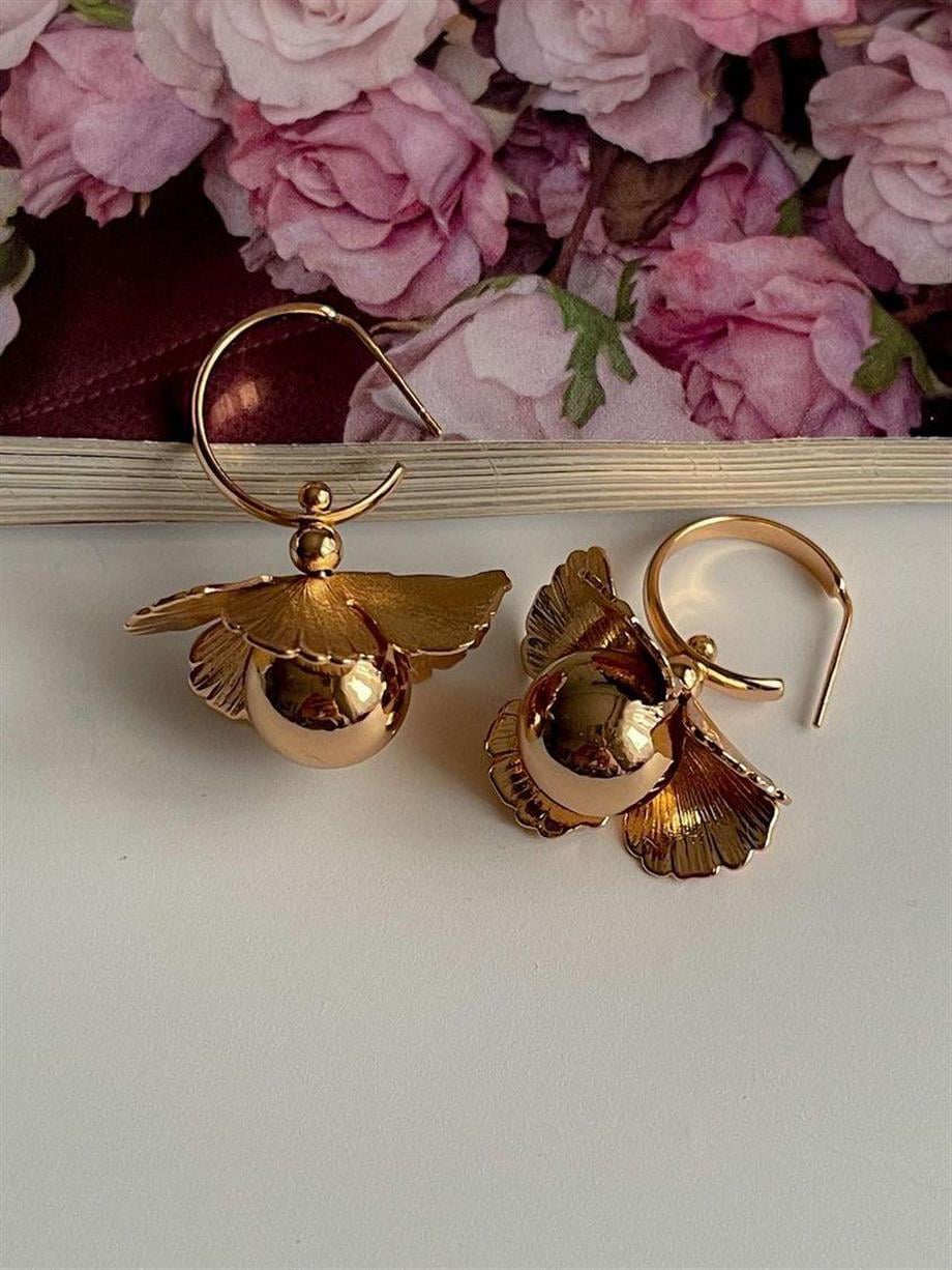 Özel Kaplama Xuping Vip Topçuklu Küpe (3.10 Cm)