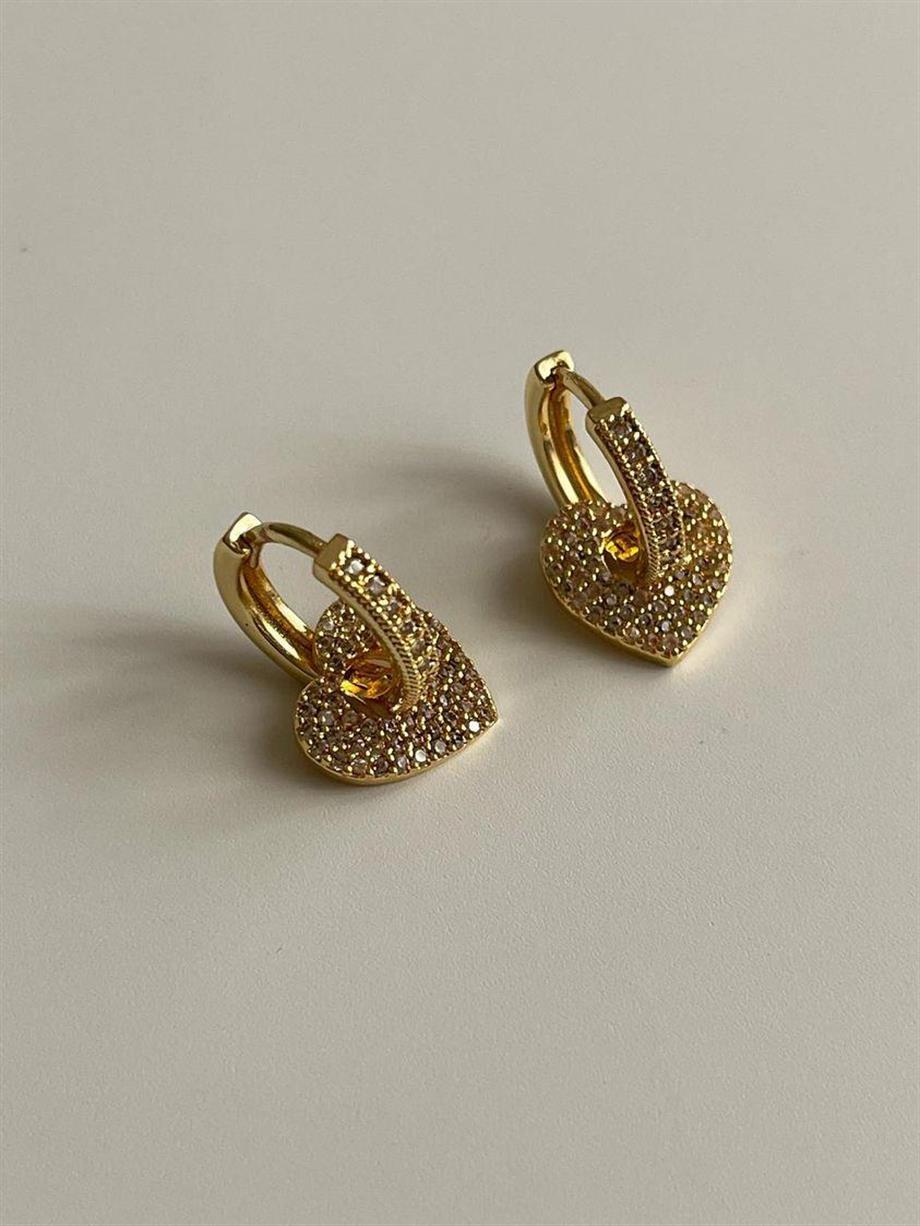 Özel Seri Gold Zirkon Taşlı Kalp Küpe (2 Cm)