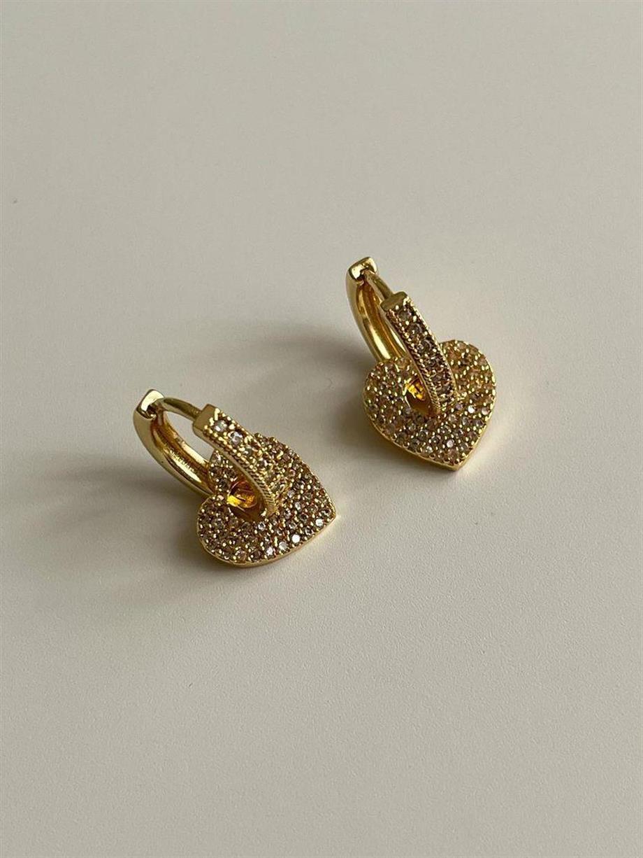 Özel Seri Gold Zirkon Taşlı Kalp Küpe (2 Cm)