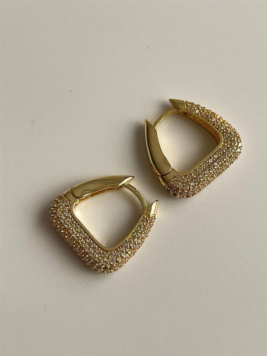 Özel Seri Gold Zirkon Taşlı Küpe (2 Cm)