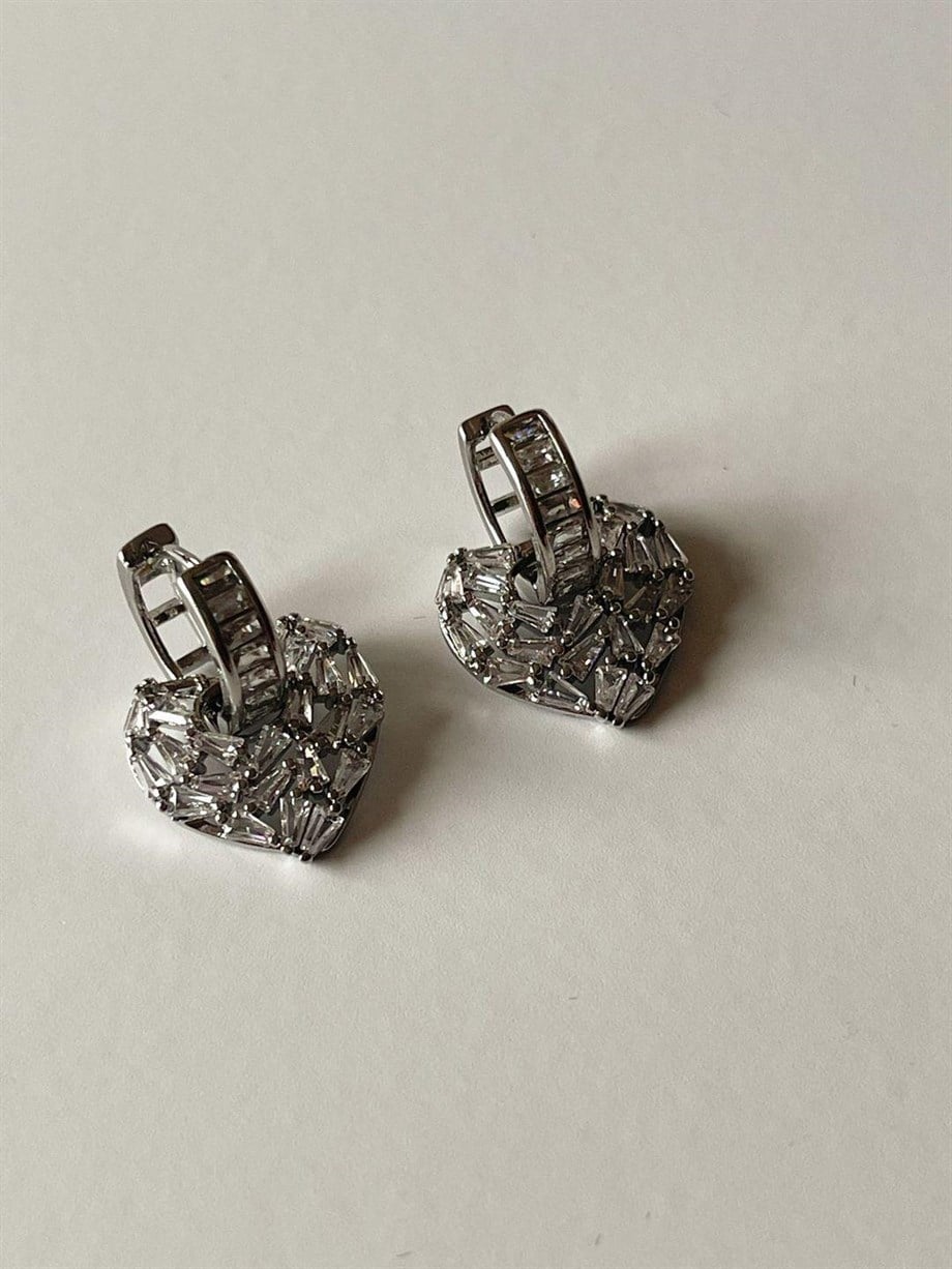 Özel Seri Gümüş Renk Vip Baget Taşlı Kalp Küpe (2.5 Cm)