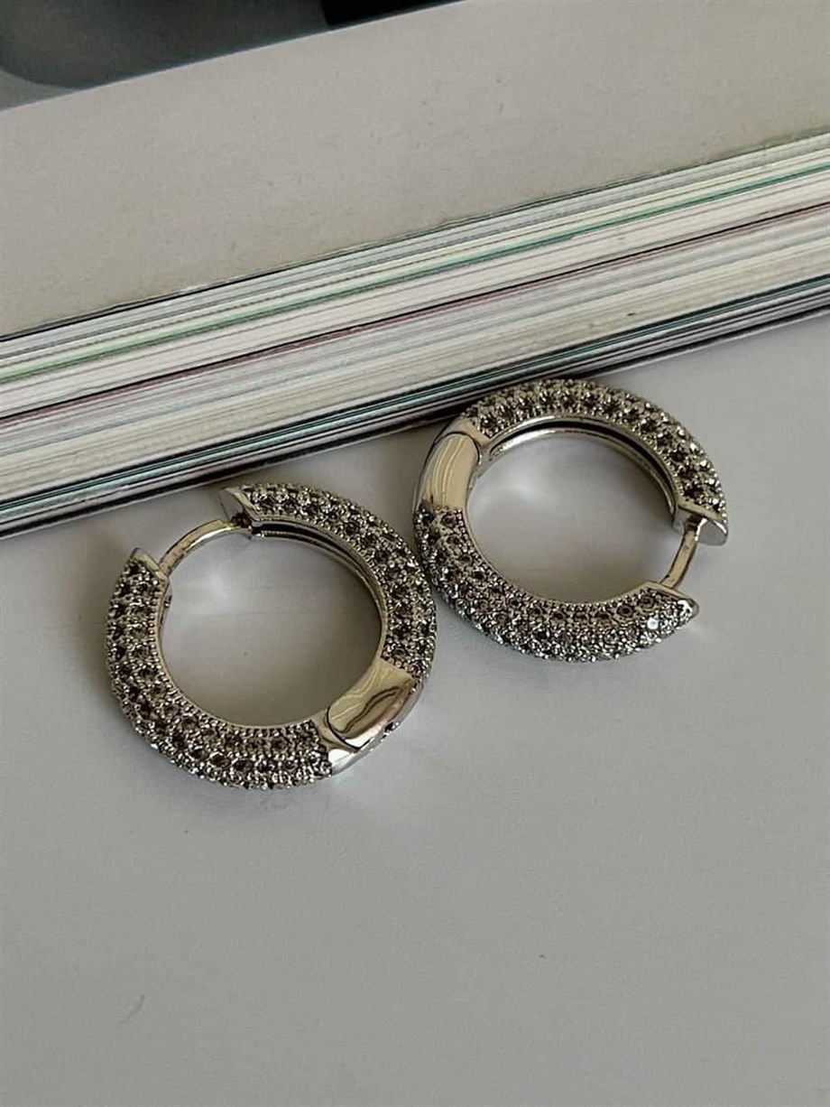 Özel Seri Gümüş Renk Zirkon Taşlı Halka Küpe (2 Cm)