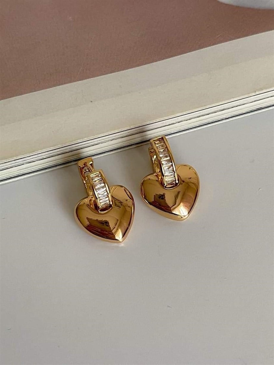Özel Seri Vip Baget Taşlı Kalp Küpe (2 Cm)