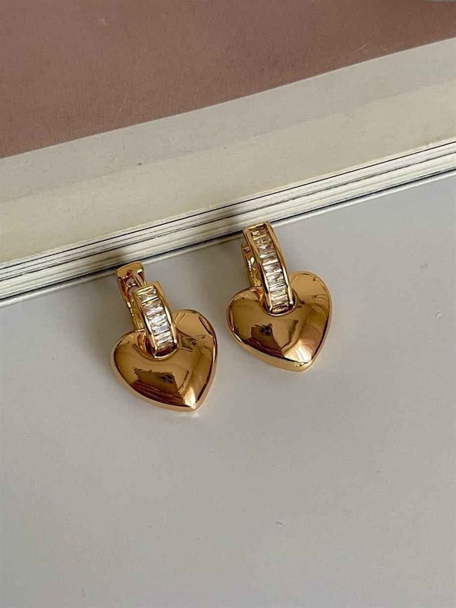 Özel Seri Vip Baget Taşlı Kalp Küpe (2 Cm)