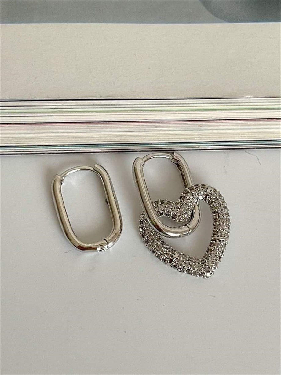 Özel Seri Vip Gümüş Renk Kalpli Küpe (3.20 Cm)