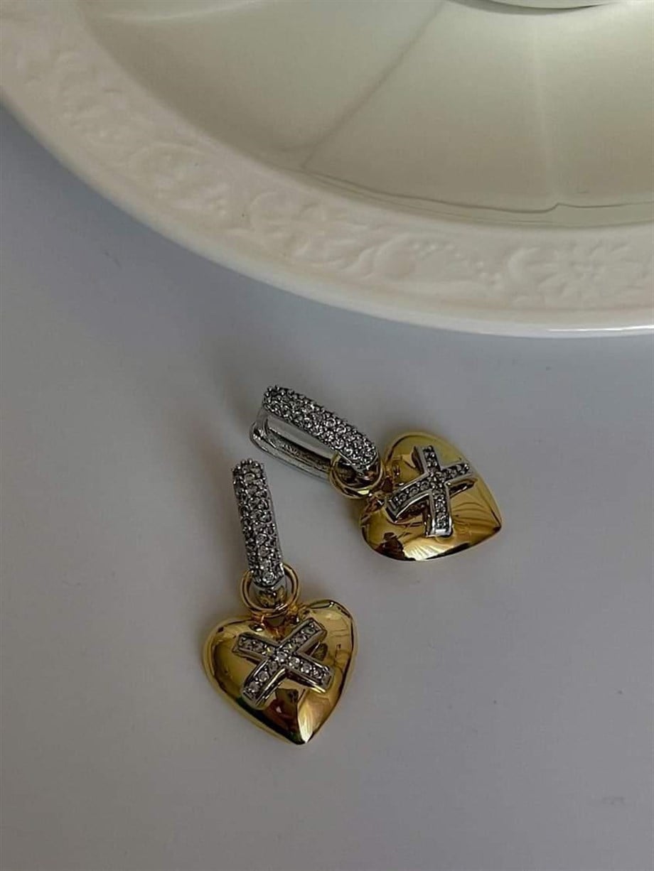 Özel Seri Vip Kalpli Küpe (3 Cm)