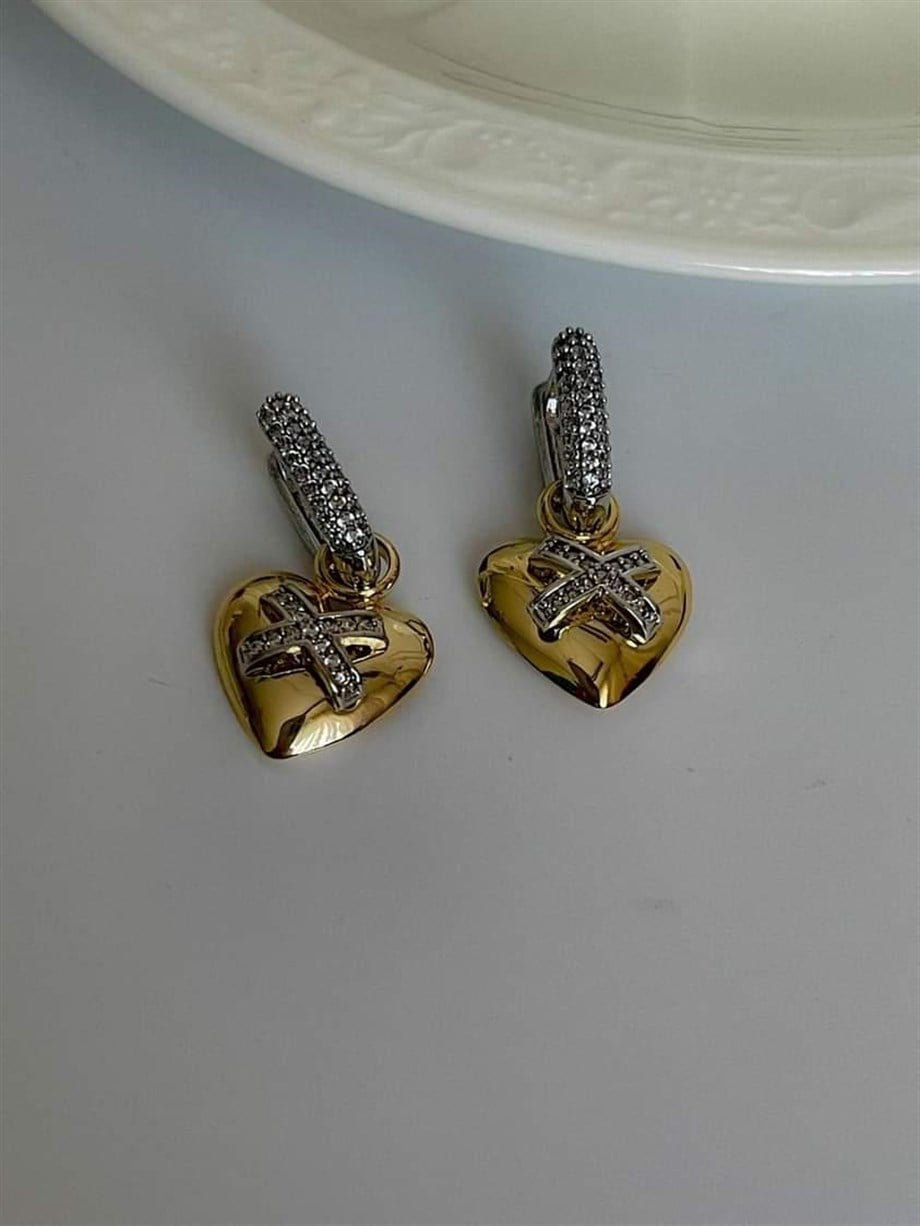 Özel Seri Vip Kalpli Küpe (3 Cm)