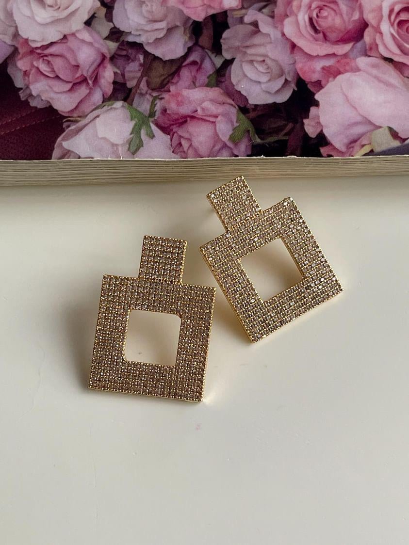 Özel Vip Seri Gold Zirkon Taşlı Kare Küpe (3.20 Cm)
