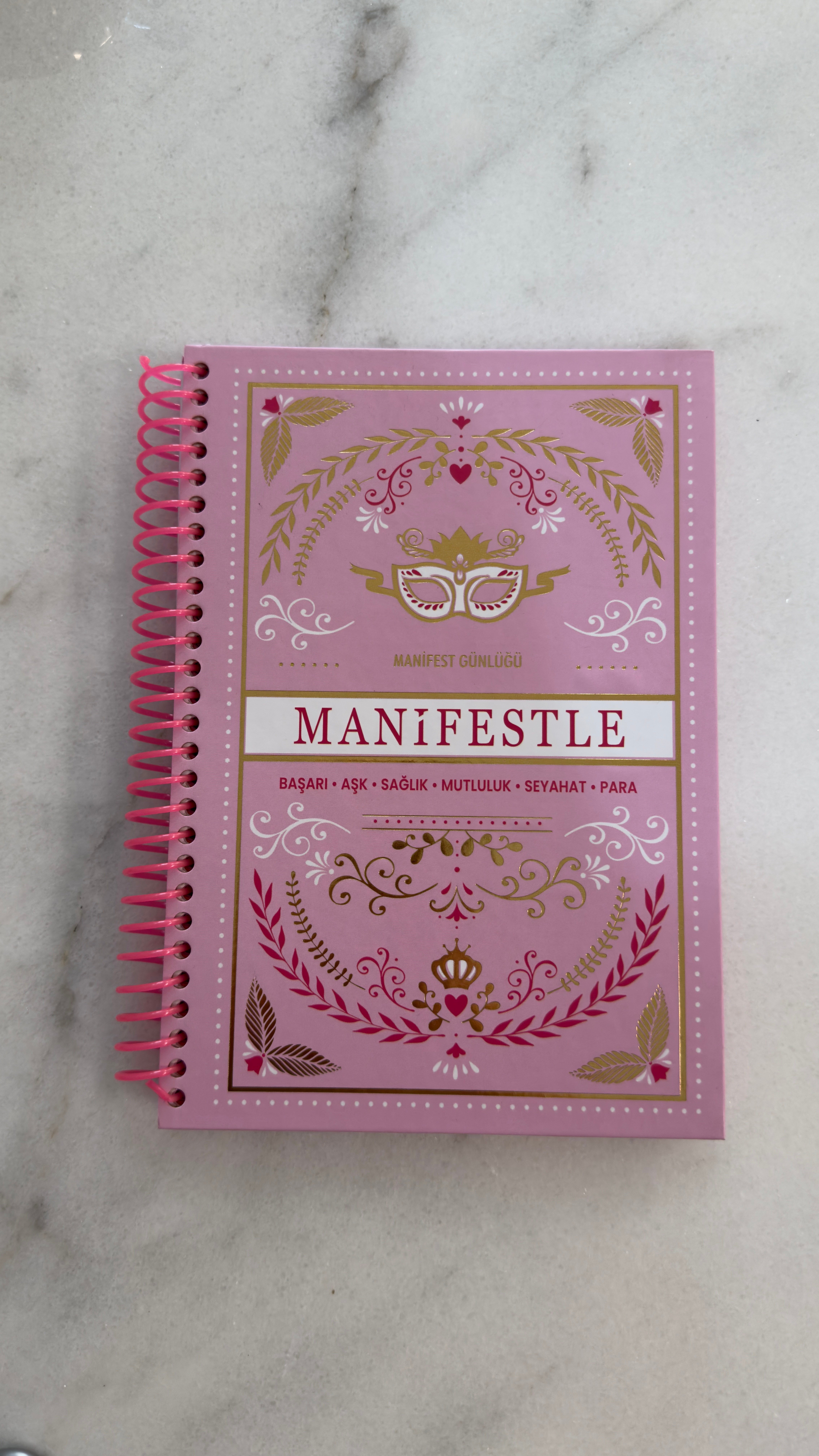 Pembe Manifestle Defteri