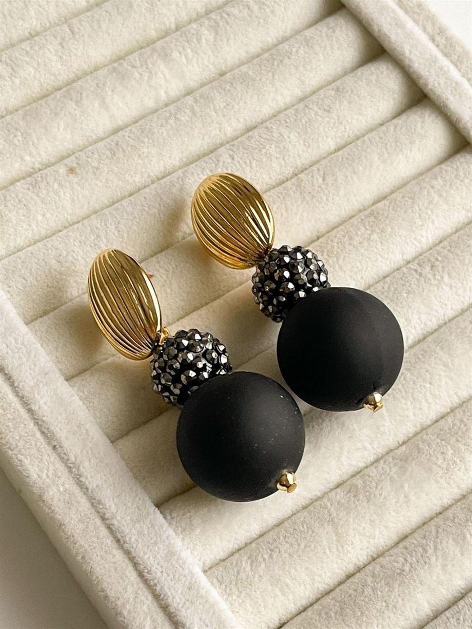 Siyah Gold Detaylı Küpe (5.5 Cm)