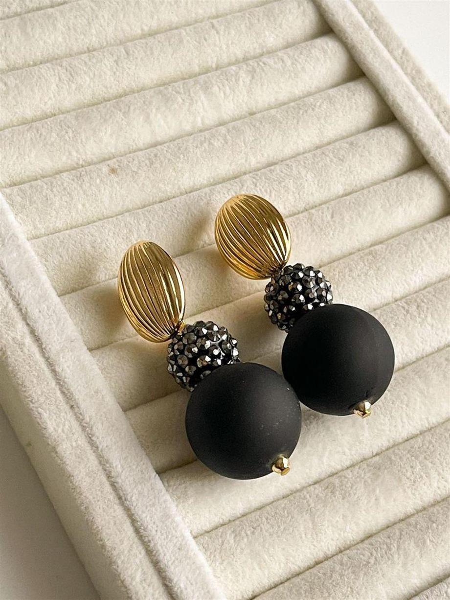 Siyah Gold Detaylı Küpe (5.5 Cm)