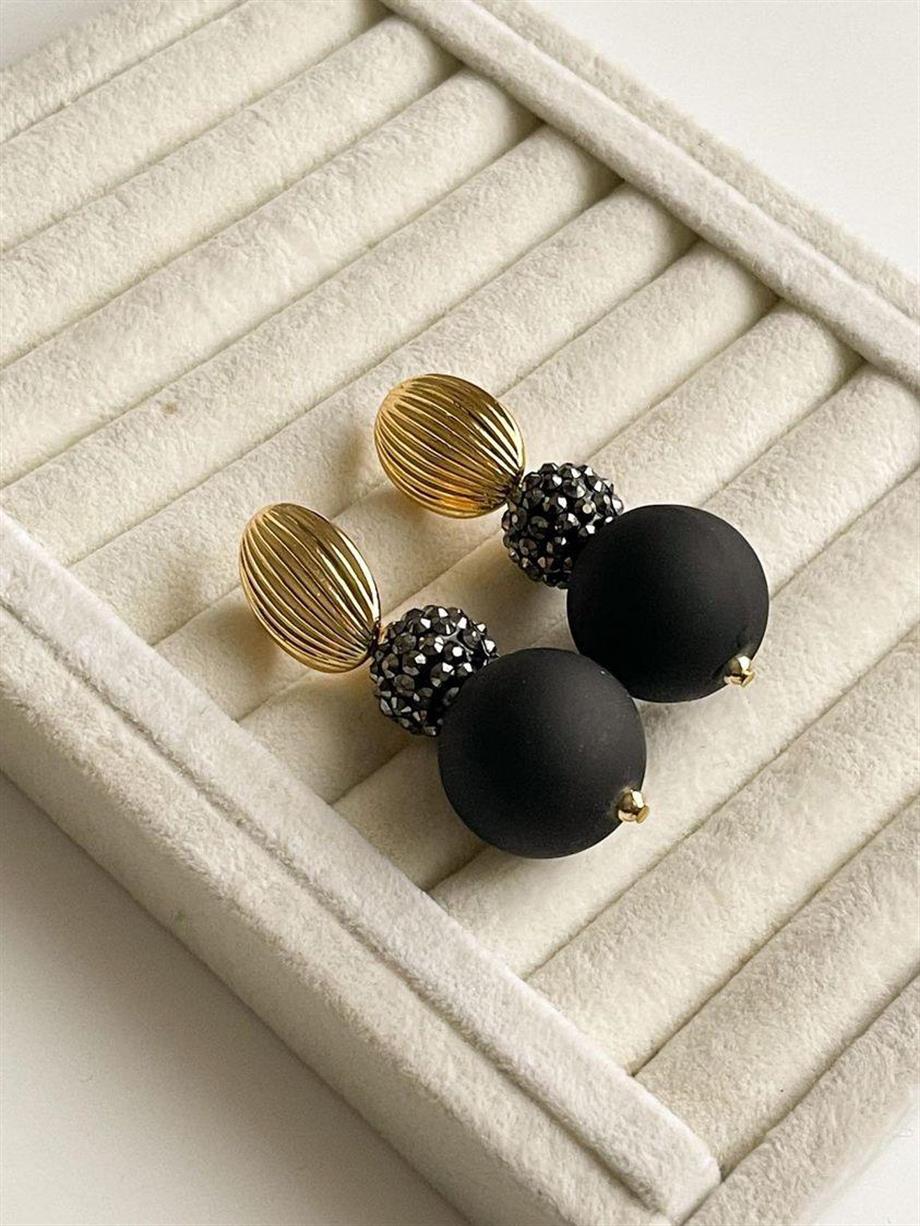 Siyah Gold Detaylı Küpe (5.5 Cm)
