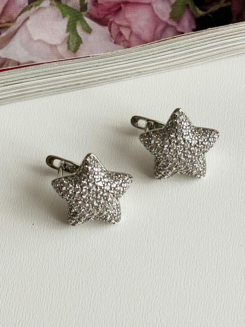 Xuping Gümüş Renk Zirkon Taşlı Yıldız Küpe (1.5 Cm)
