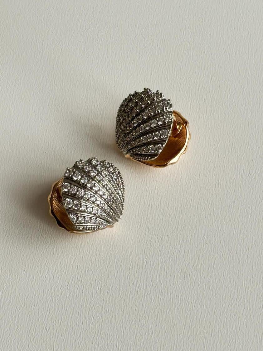 Xuping Zirkon Taşlı İstiridye Küpe (1.5 Cm)