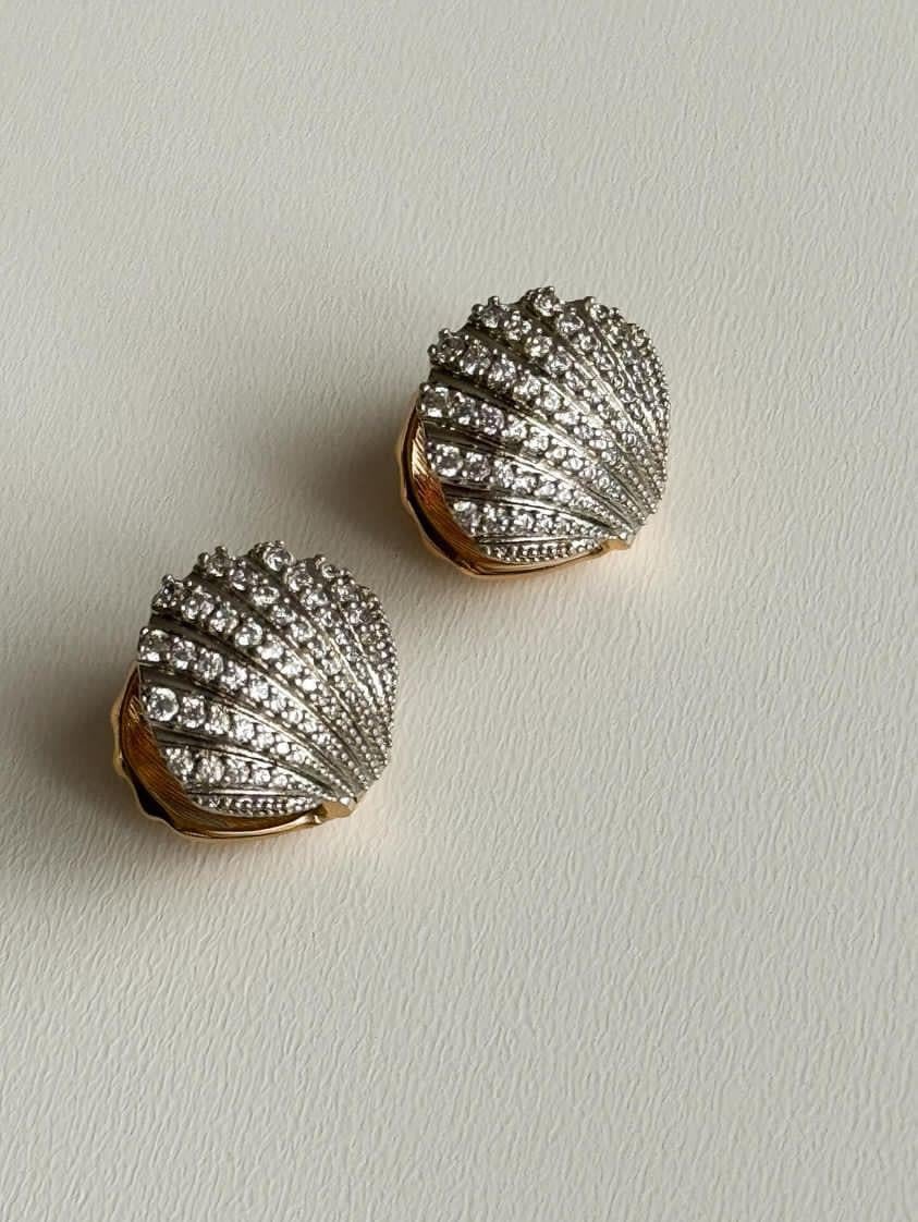 Xuping Zirkon Taşlı İstiridye Küpe (1.5 Cm)