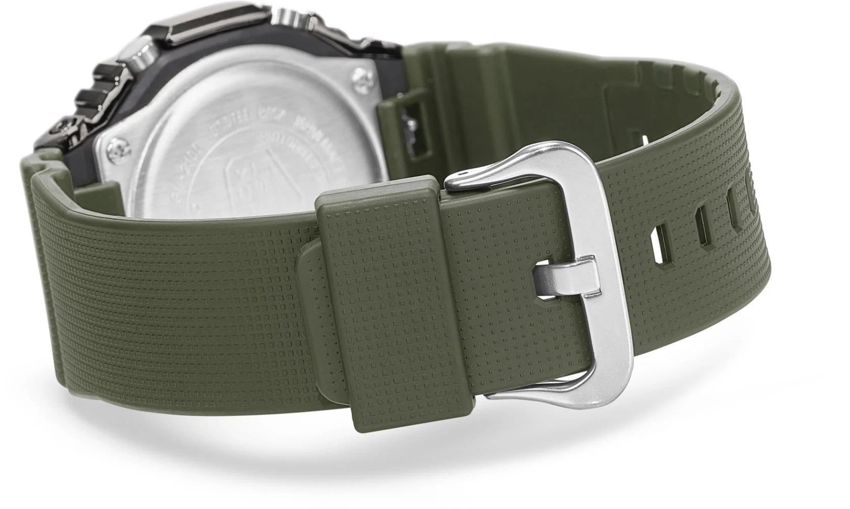 Casio GM-2100B-3ADR Erkek Kol Saati