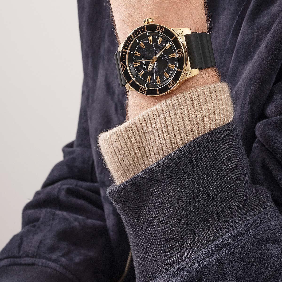 Guess GUGW0420G2 Erkek Kol Saati