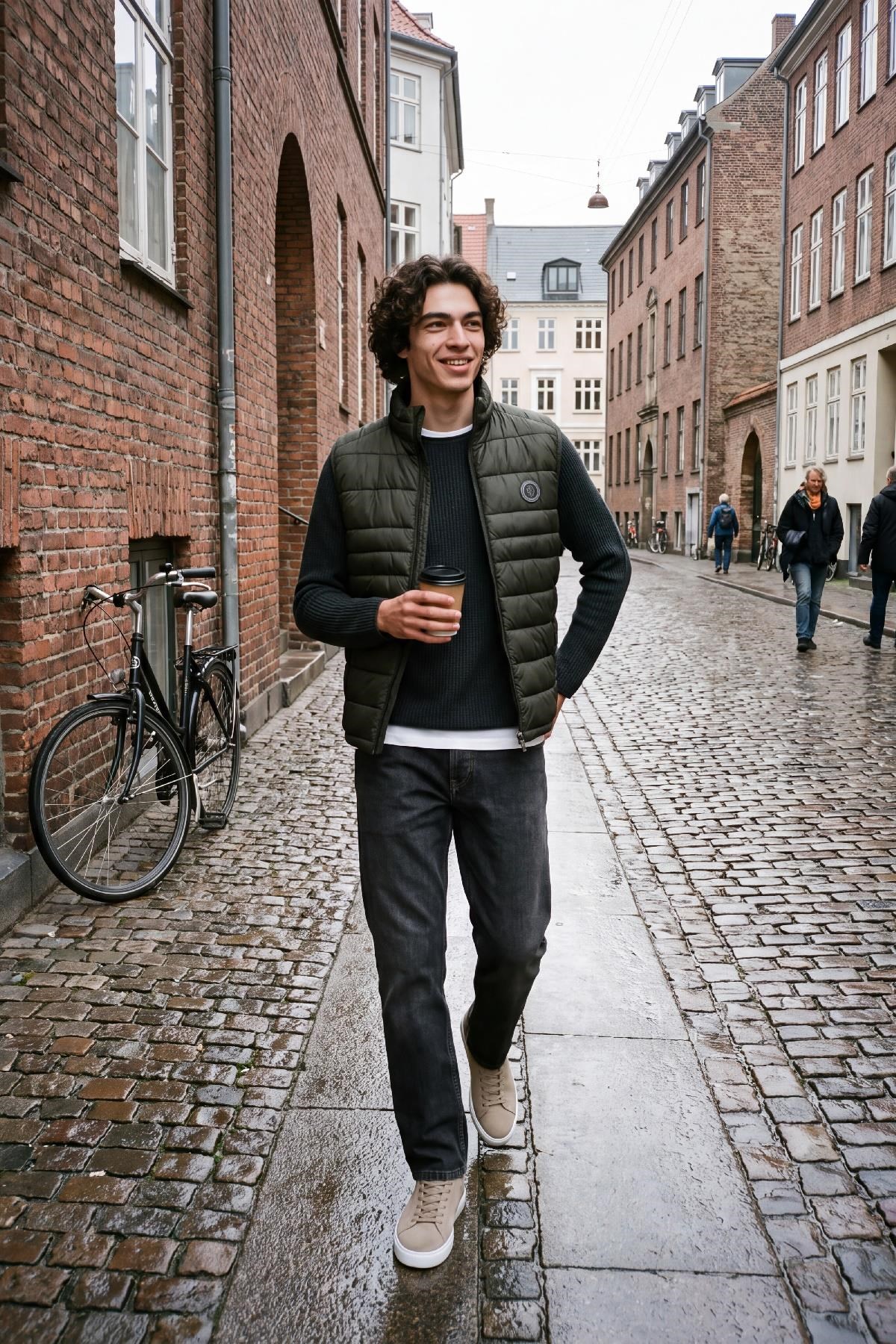 Jack & Jones JJEKINGSLEY Erkek Hafif Şişme Yelek Dik Yaka Günlük Rahat 