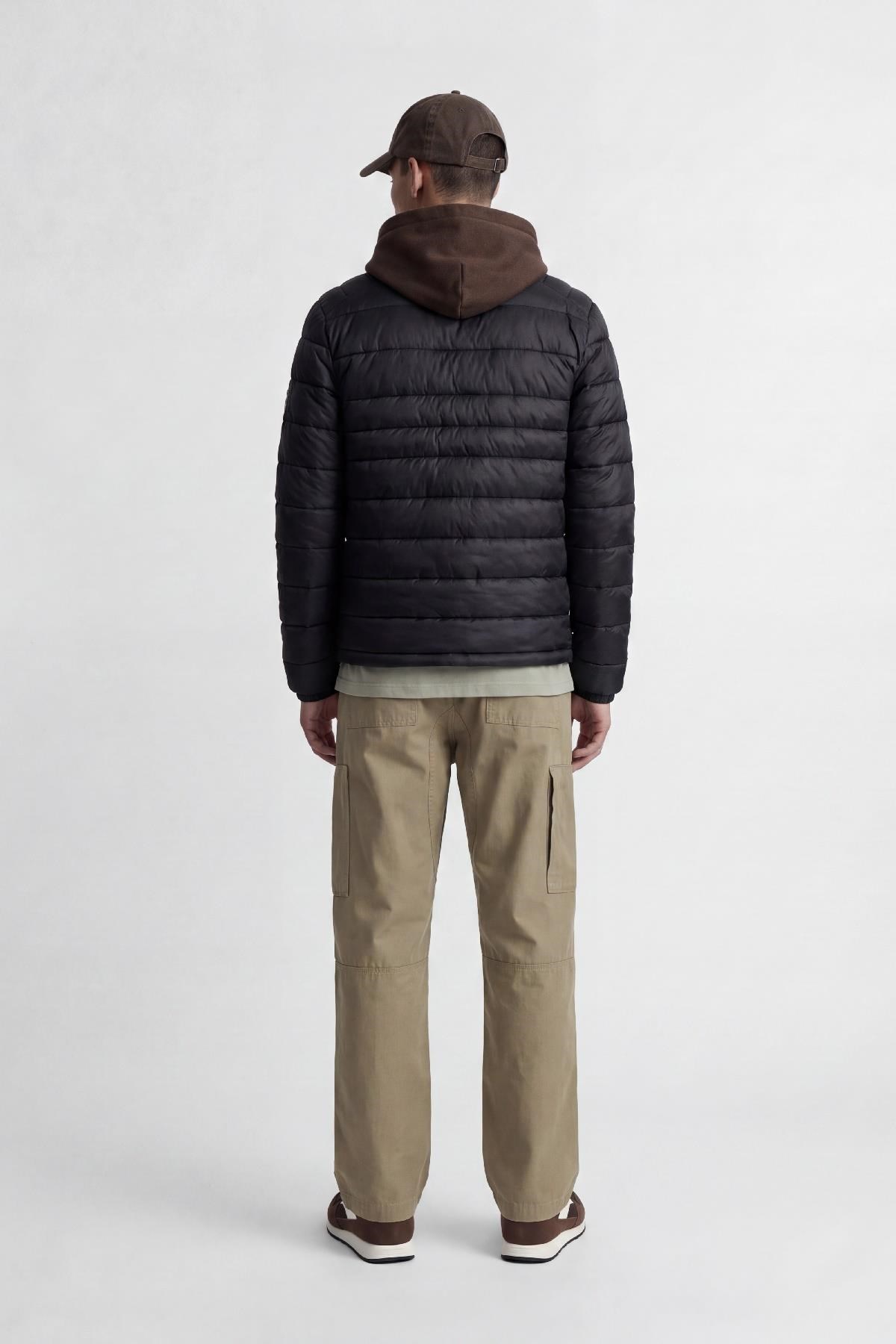 Jack & Jones JJEKINGSLEY Erkek Hafif Şişme Mont Dik Yaka Günlük Rahat 