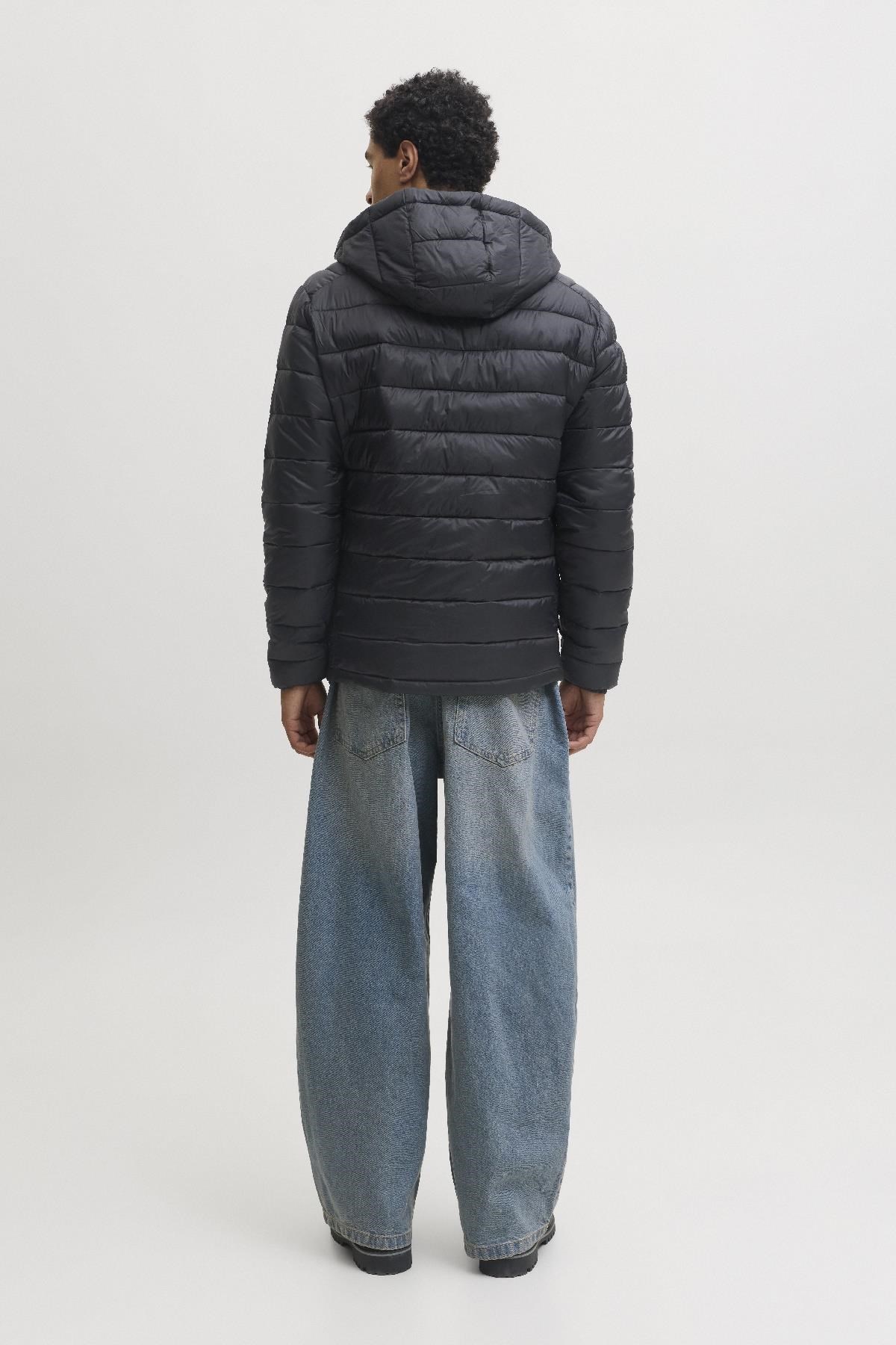 Jack & Jones JJEKINGSLEY Erkek Kapüşonlu Hafif Şişme Mont Puffer Günlük Rahat 