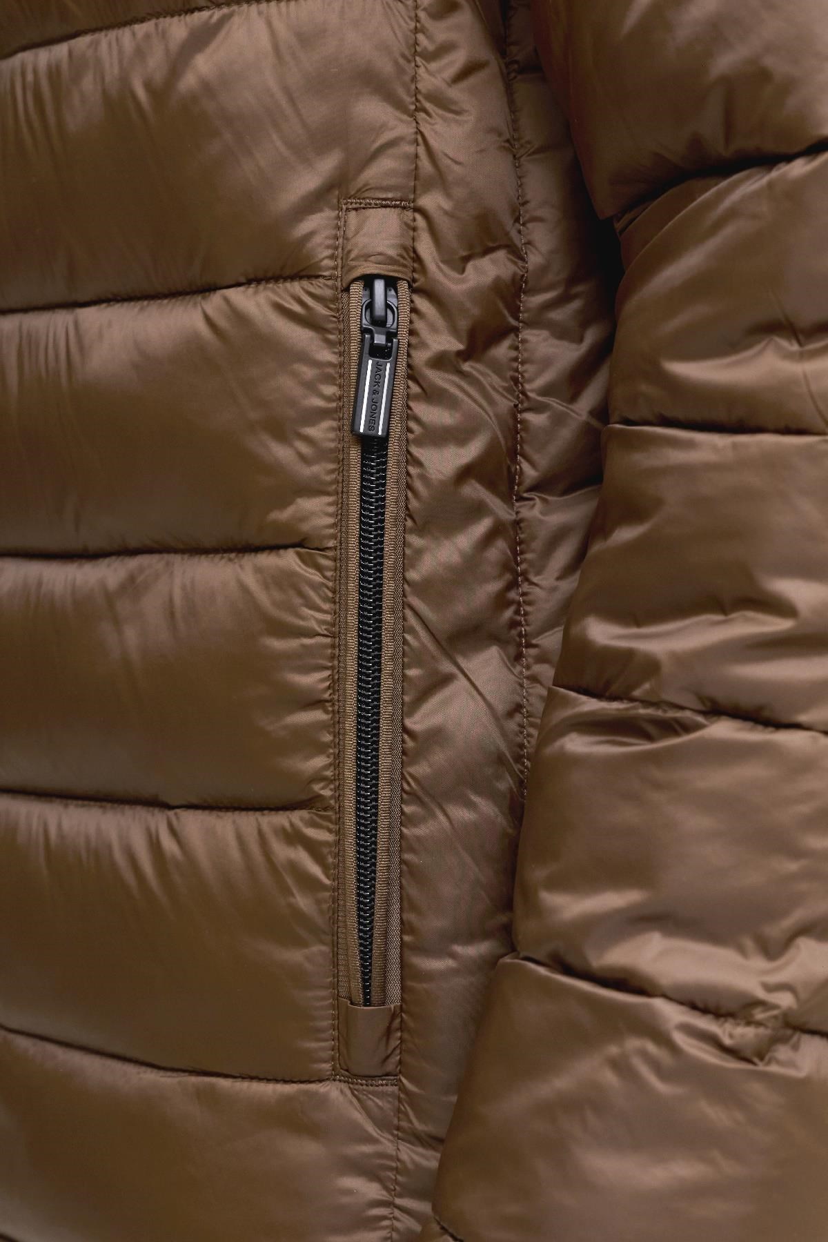 Jack & Jones JJEKINGSLEY Erkek Kapüşonlu Hafif Şişme Mont Puffer Günlük Rahat 