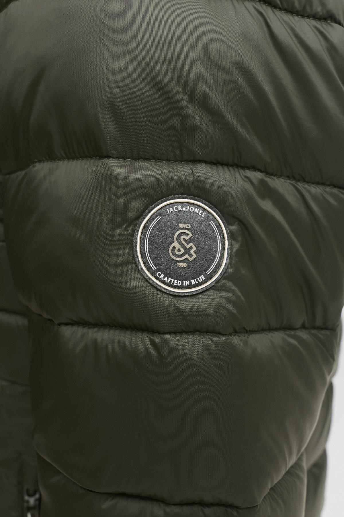 Jack & Jones JJEKINGSLEY Erkek Kapüşonlu Hafif Şişme Mont Puffer Günlük Rahat 