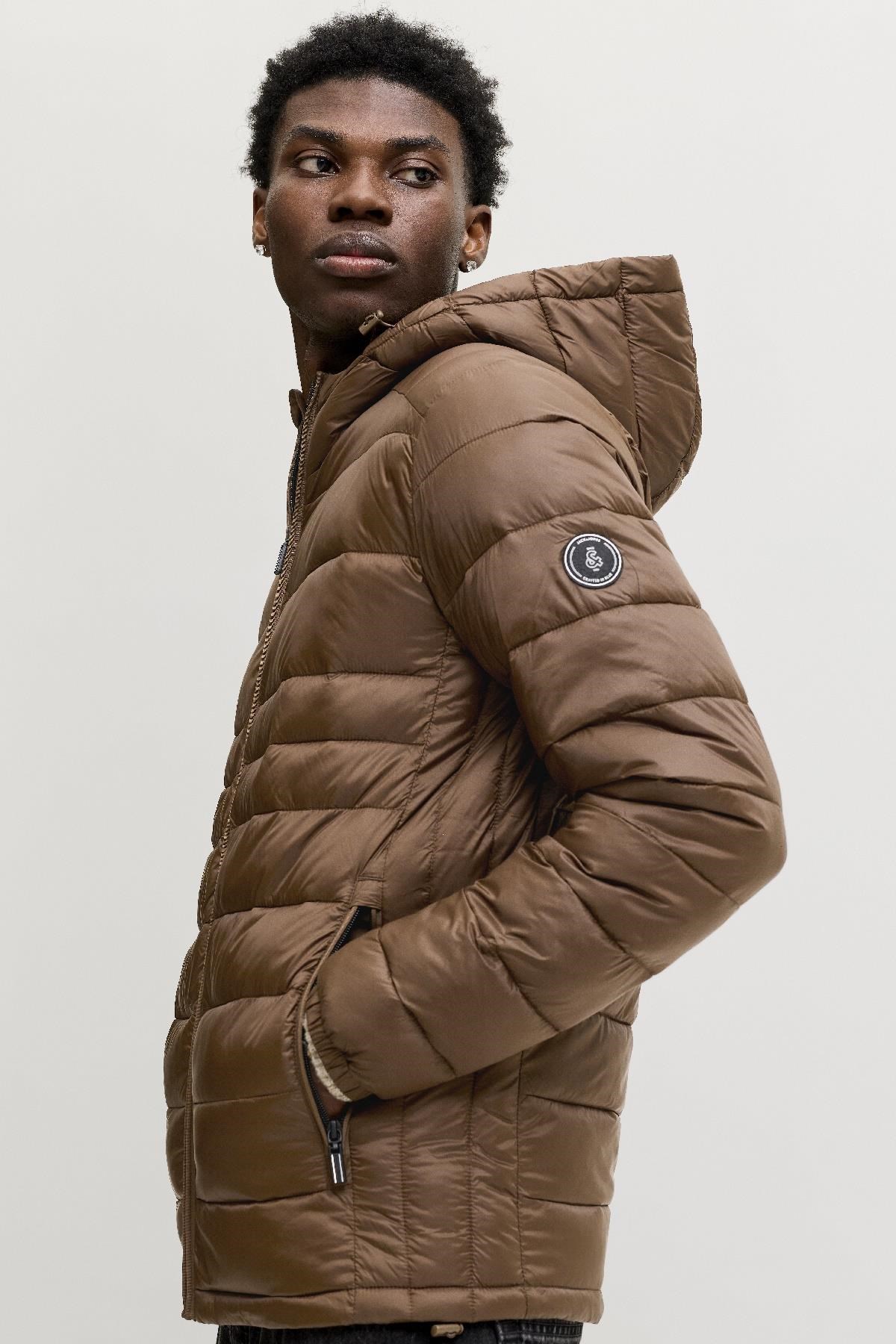 Jack & Jones JJEKINGSLEY Erkek Kapüşonlu Hafif Şişme Mont Puffer Günlük Rahat 