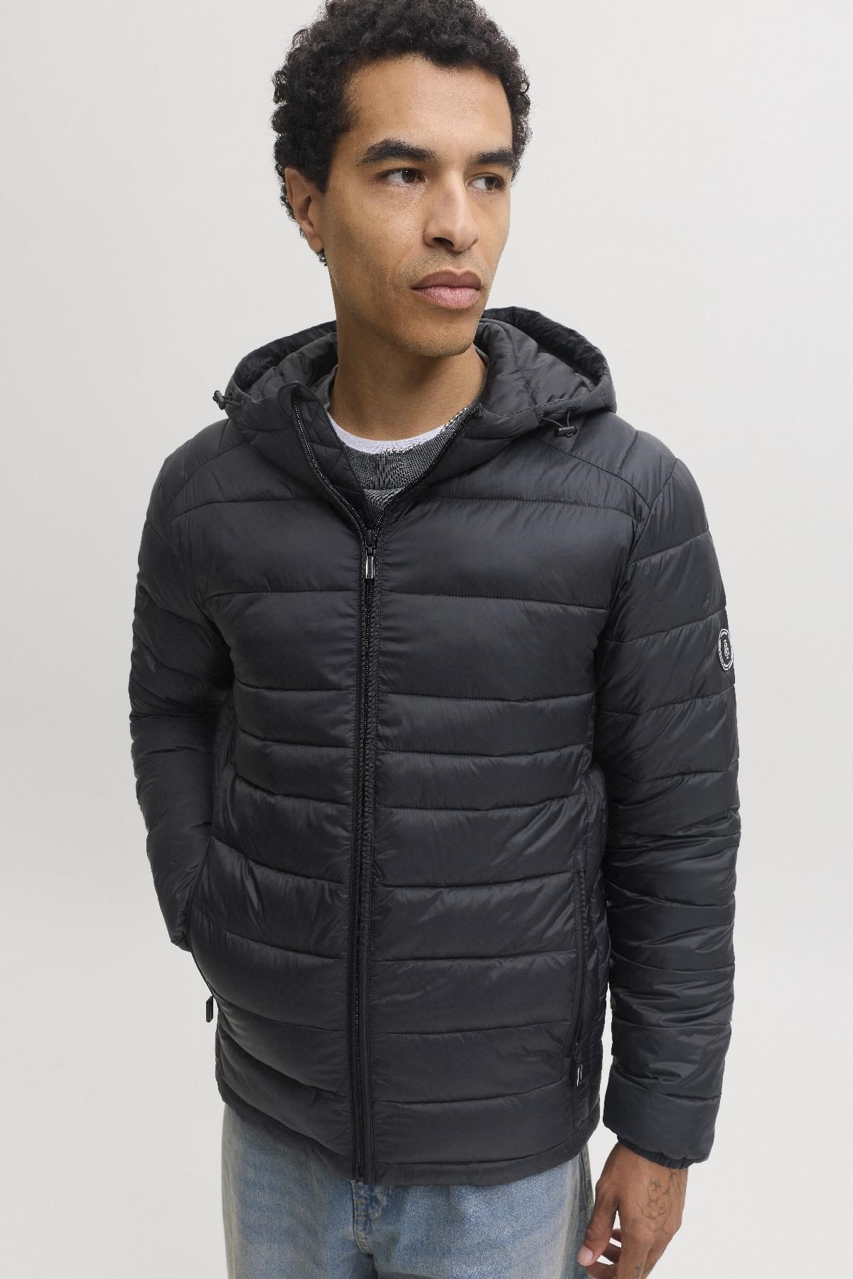 Jack & Jones JJEKINGSLEY Erkek Kapüşonlu Hafif Şişme Mont Puffer Günlük Rahat 