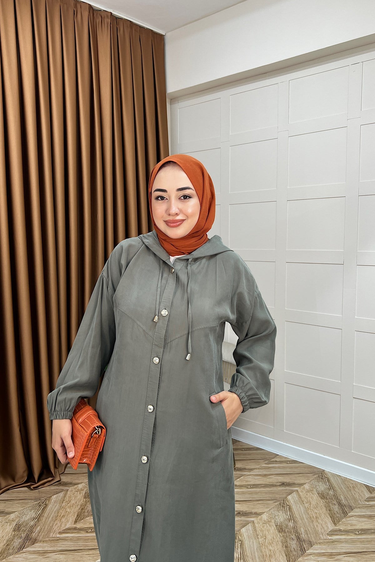 004-Liana Düğmeli Kap Haki