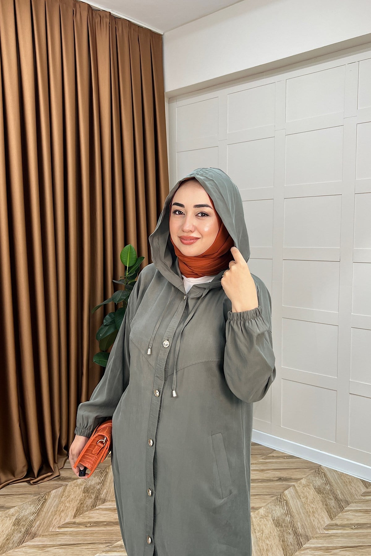 004-Liana Düğmeli Kap Haki